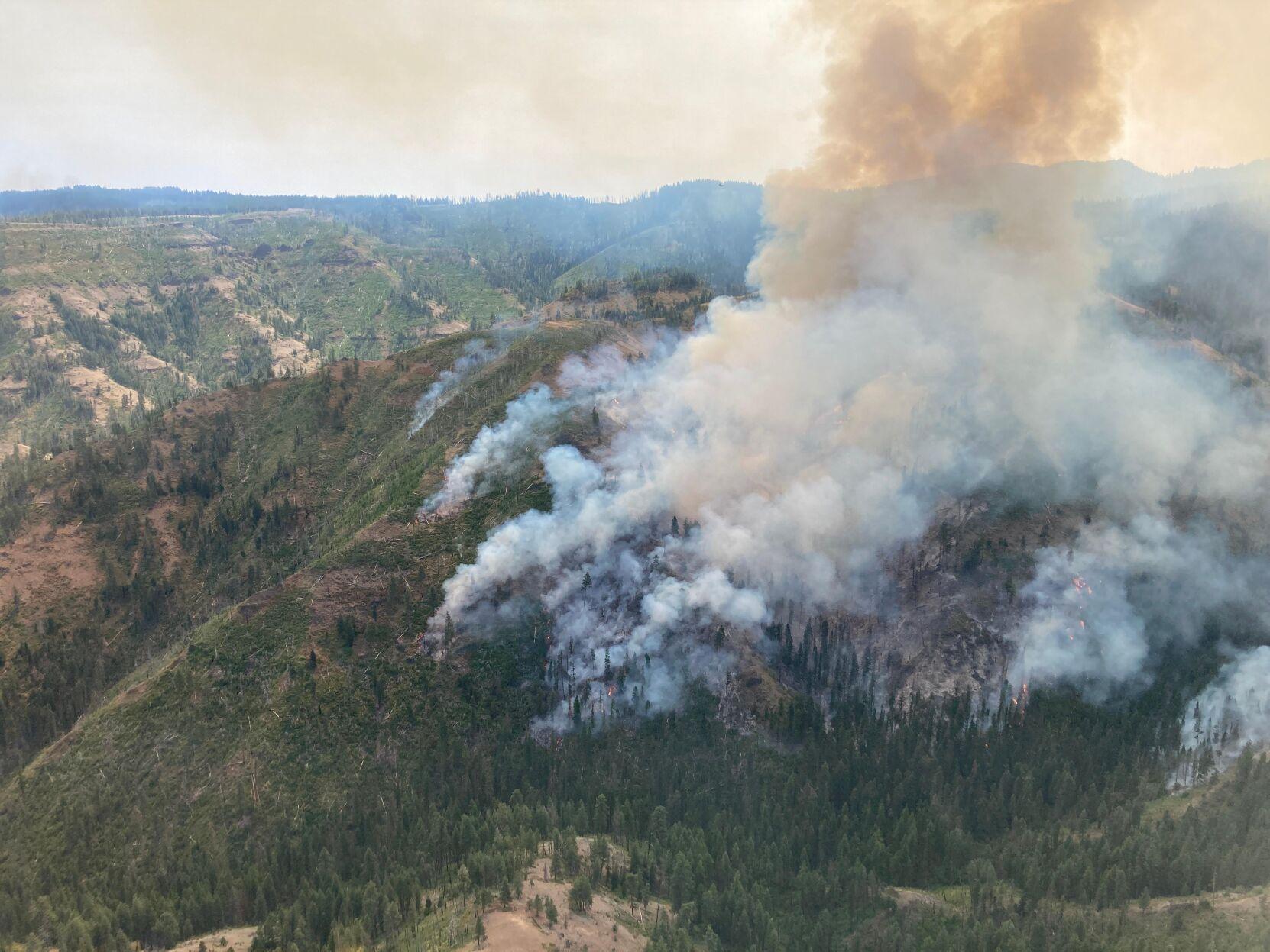 Blue Mountain fires burn 107,000 acres as Green Ridge, Elbow Creek