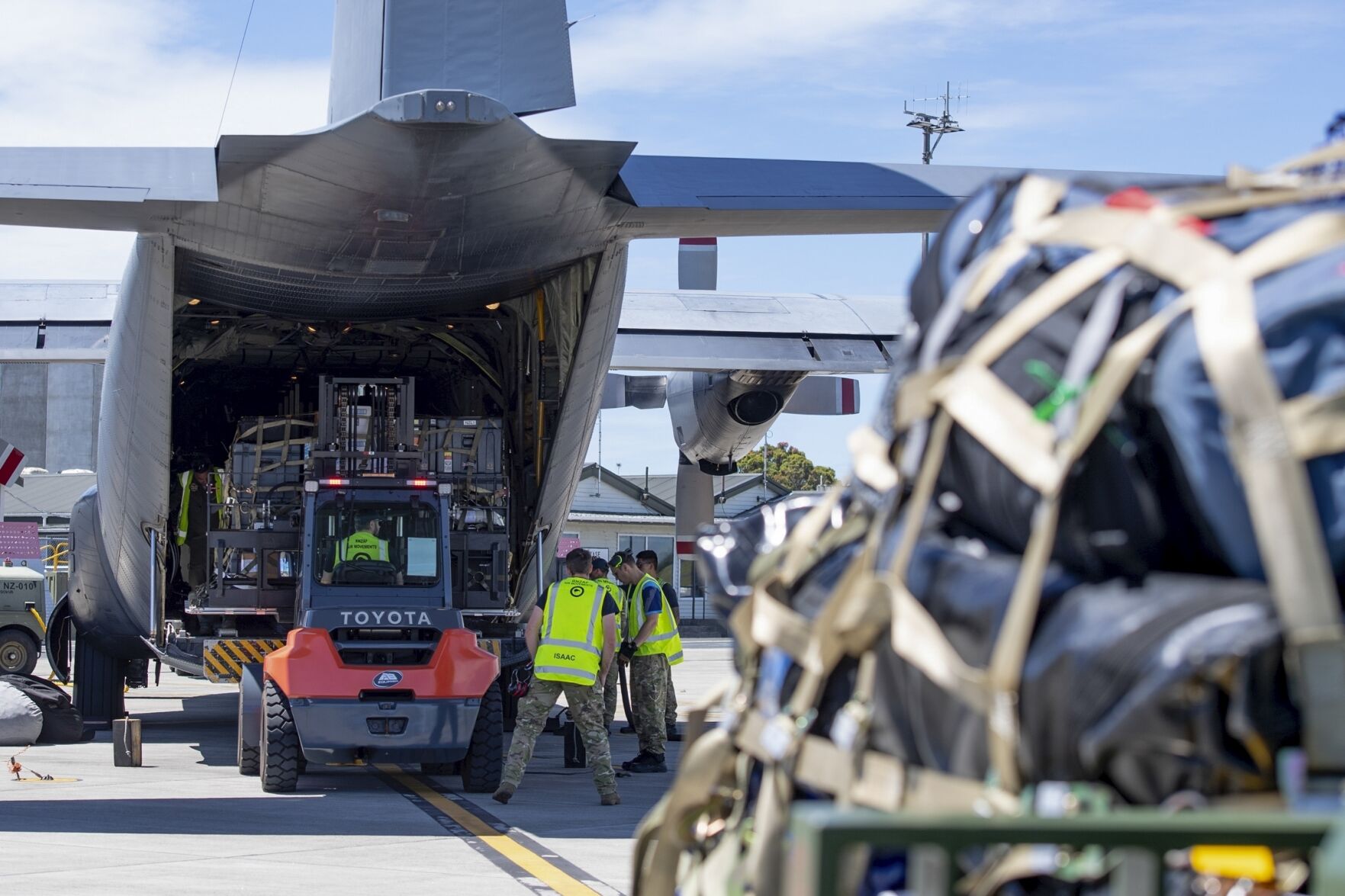 Rescuers Dig For Survivors Of Vanuatu Earthquake With No Water And ...