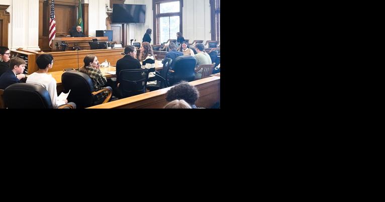 College Place students fill Walla Walla courtroom for mock murder trial - Vimarsana News