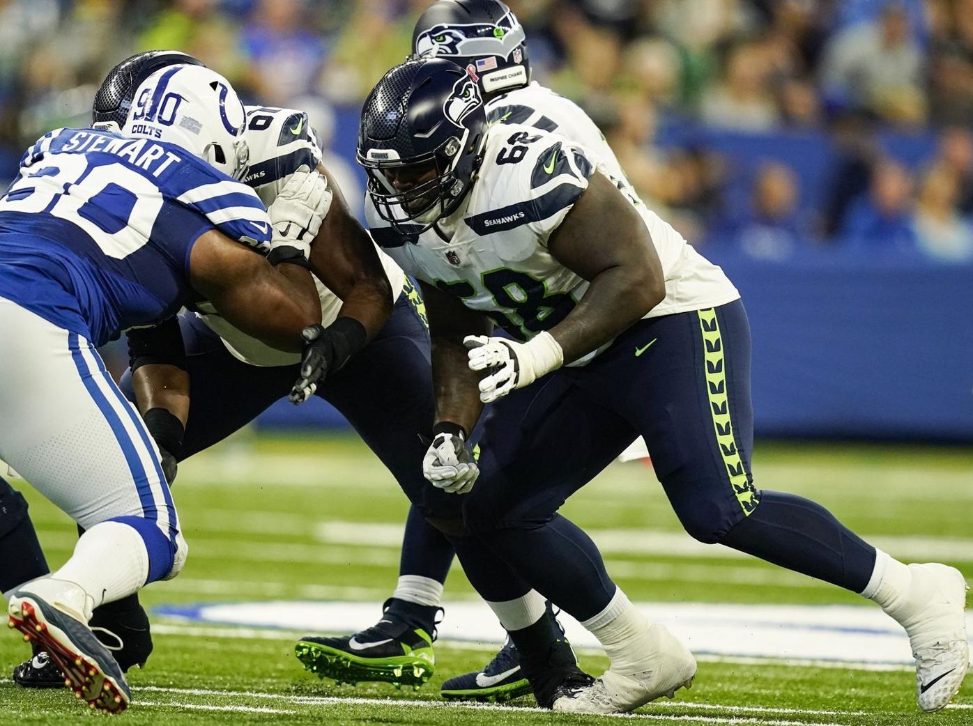 Seahawks offensive line hit with new injuries to Damien Lewis, Jamarco  Jones, Seahawks