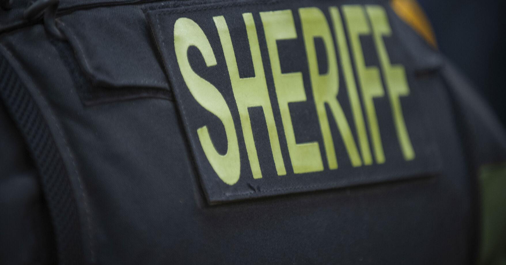 Child safe after vehicle pursuit from Burbank ends near Umatilla - Vimarsana News