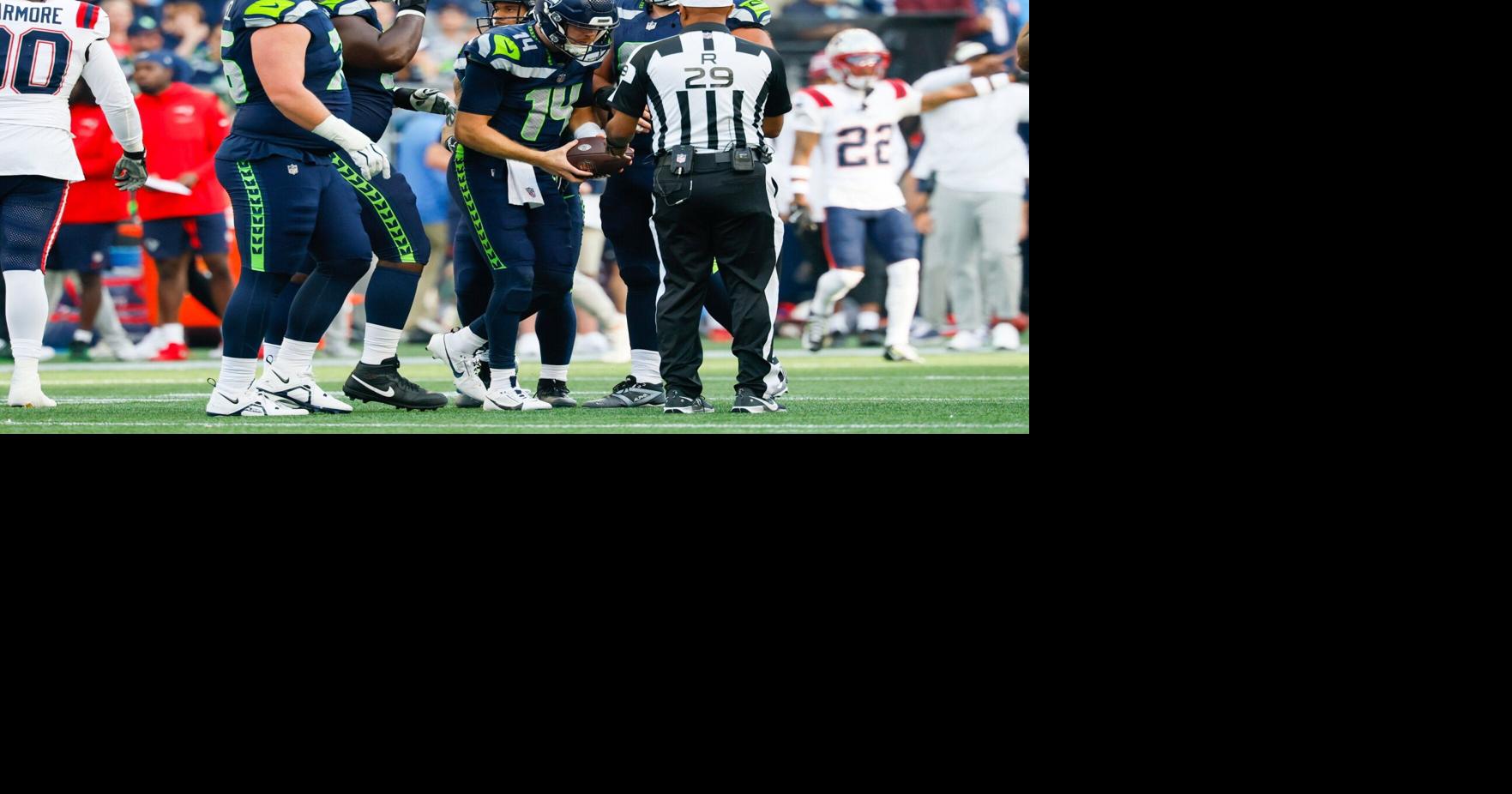 Seahawks: Sam Darnold knocked out of season opener vs. Patriots