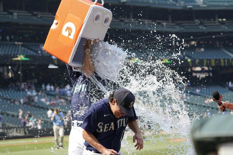 Marco Gonzales stellar in complete-game two-hitter, lifting Mariners past  Texas, 3-1, Mariners