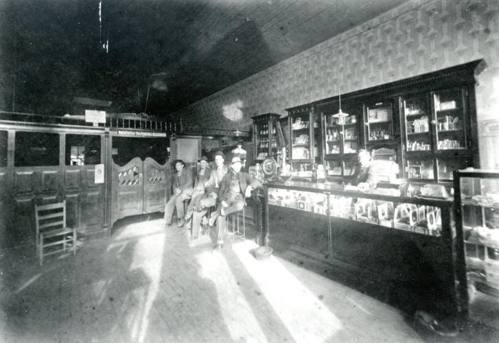 Dayton 1920s Bar and Cigar shop