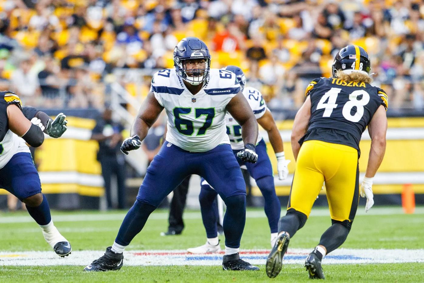 Rookies Cross, Lucas passing early tests on Seahawks O-line - The Columbian