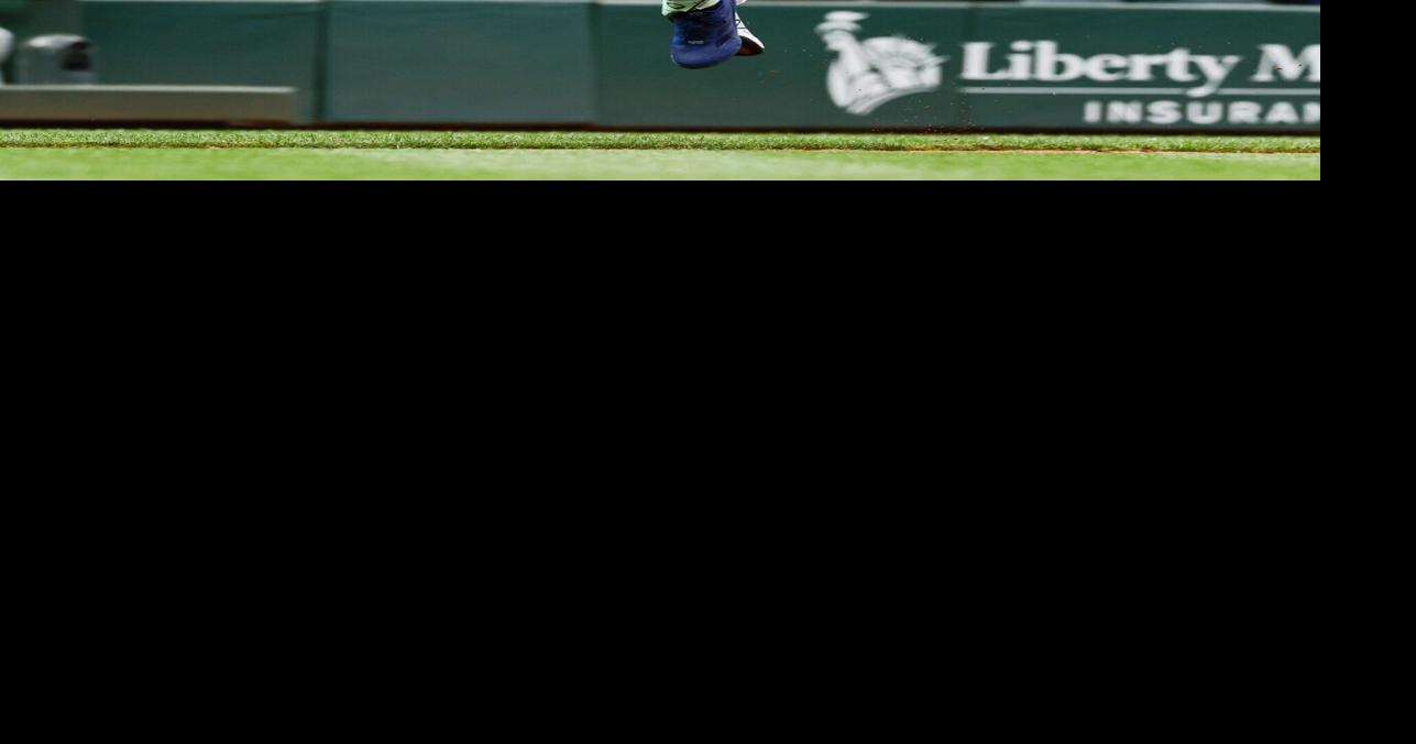 Photos: Seattle Mariners take on Texas Rangers