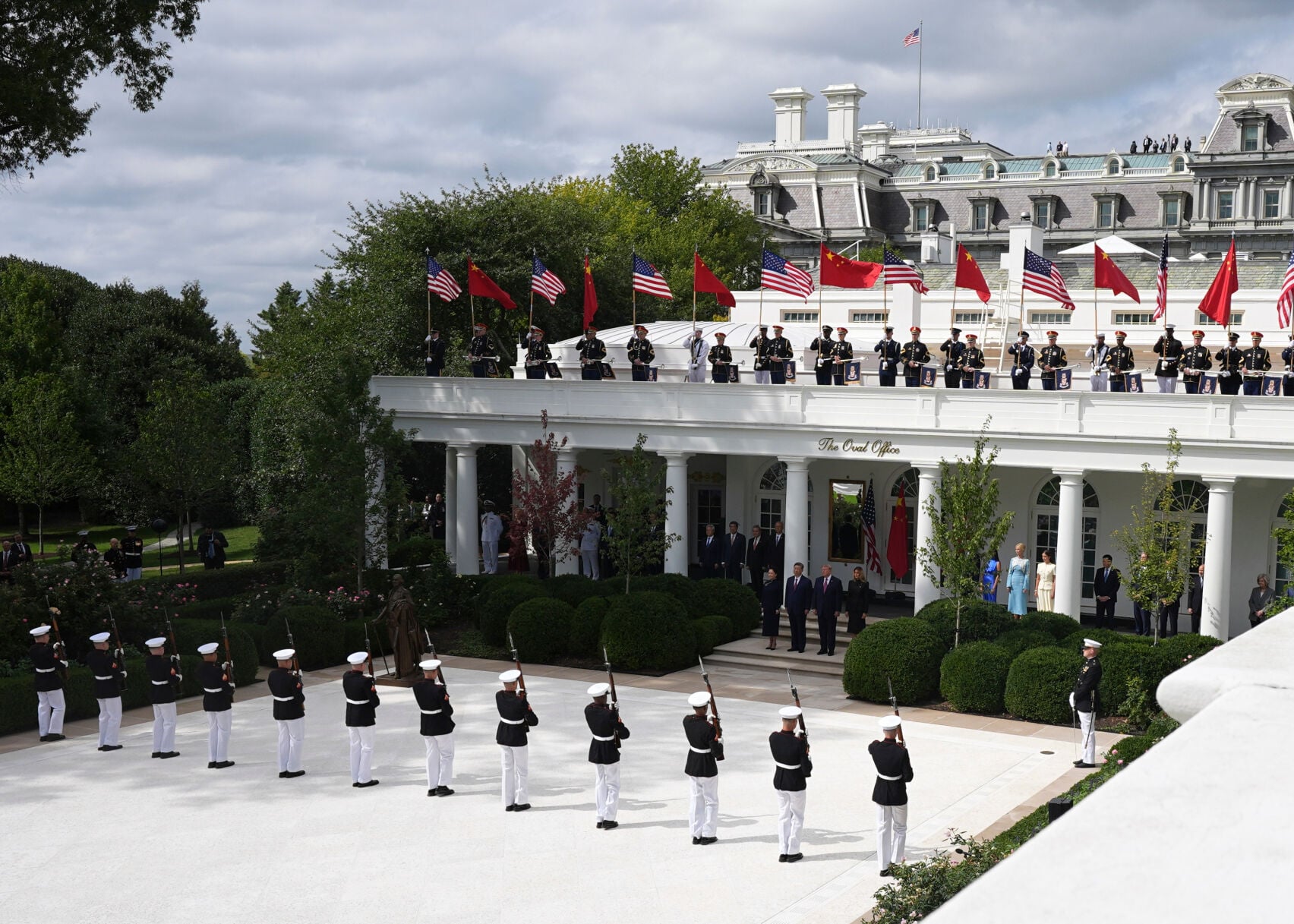 The Latest: Trump-Xi state dinner includes tech titans, sea bass and glitzy diplomacy | National | union-bulletin.com