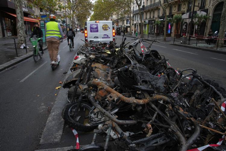 France Extends Nightly Curfews in Paris and Major Cities After Violent Riots