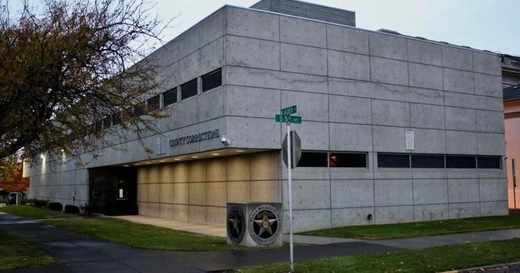 Man accused of trying to strangle woman, faces three felony charges ...