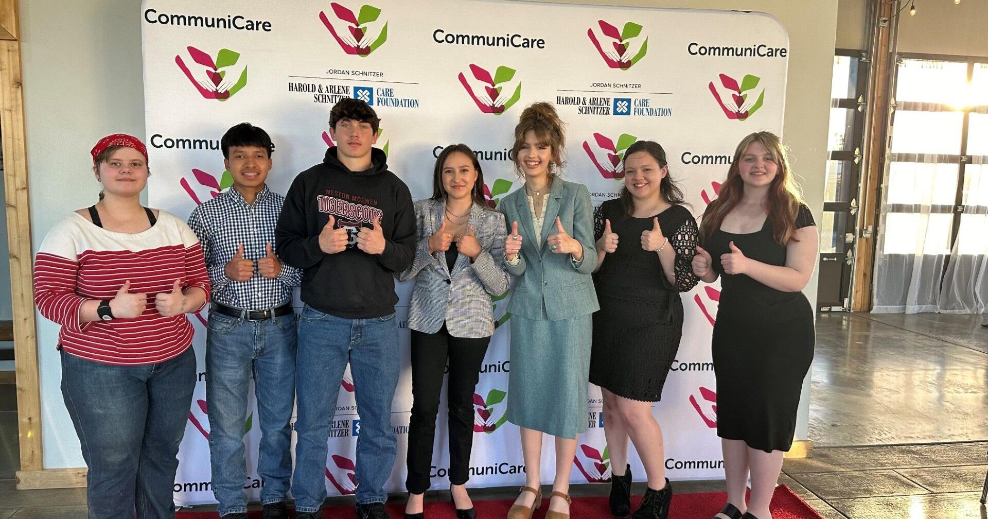 Weston-McEwen High School club awards $12,000 in grants - Vimarsana News