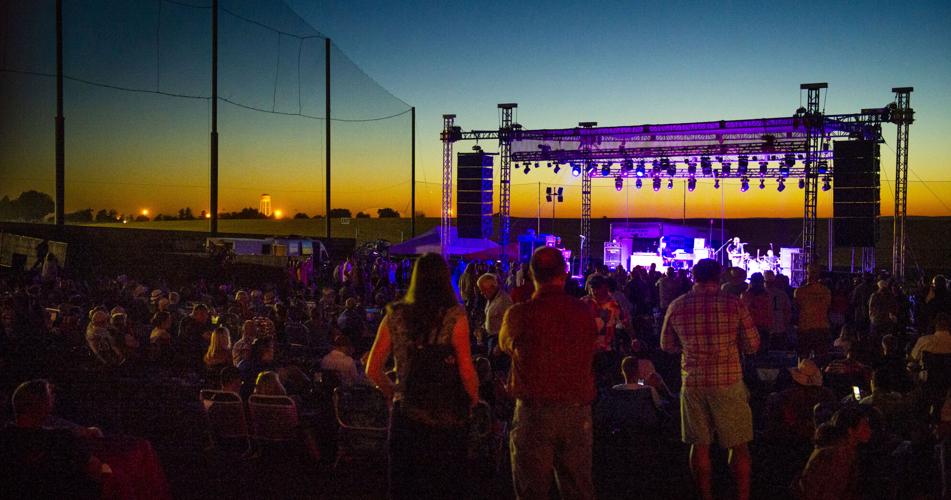 Blues Traveler, Big Head Todd play for young, older fans at Walla Walla