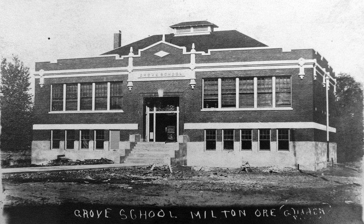 A piece of history comes down with MiltonFreewater's Grove School