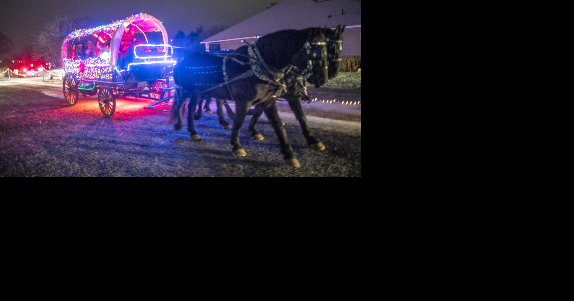 Walla Walla Parade of Lights tour turns out thousands of Christmas