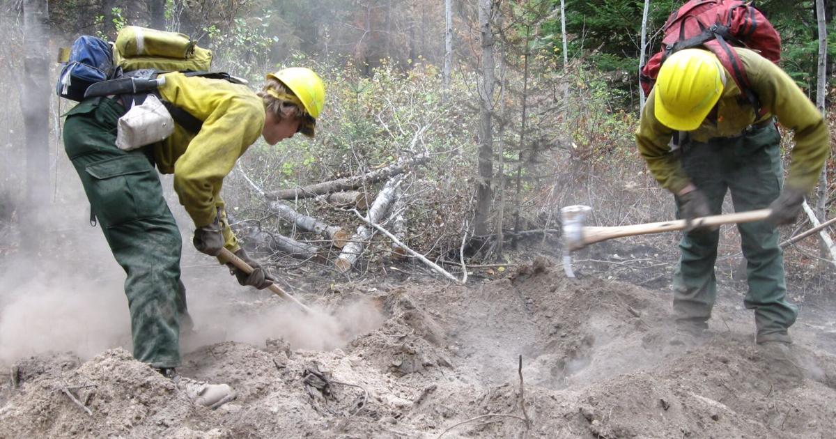Green Ridge Fire continues to slowly burn, 40,416 acres claimed after ...