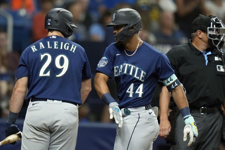 Tampa Bay Rays' Jose Siri, right, celebrates with on-deck batter