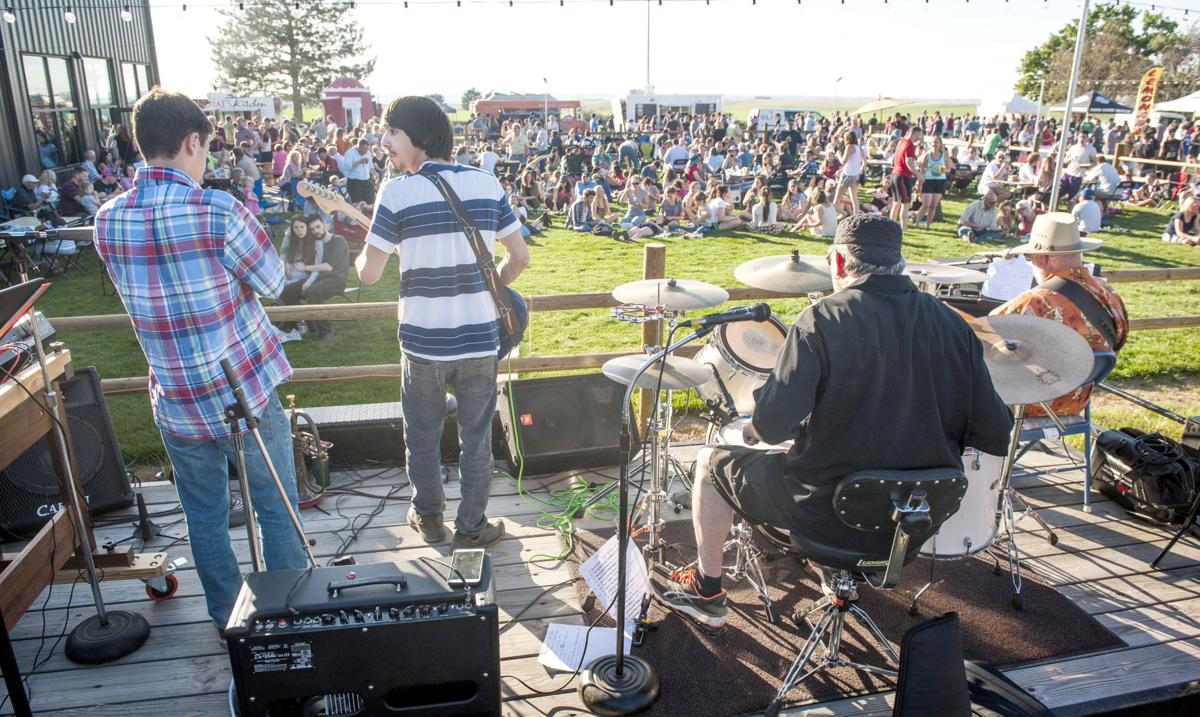 Chillin At Food Truck Night Food And Wine Union