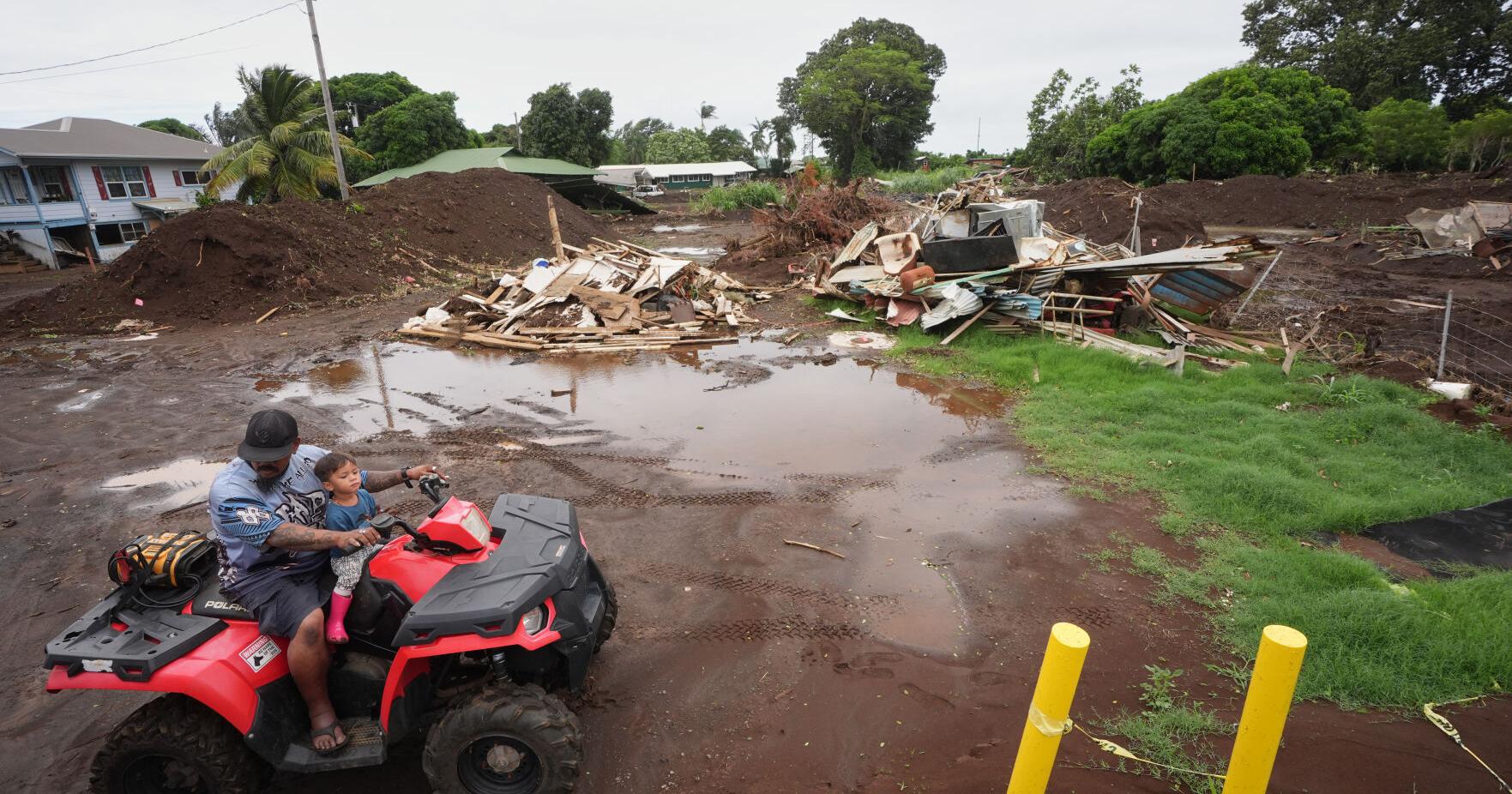 Wind whips Mexico northern Pacific coast , and some streets flood as Hurricane Polo bears down | World