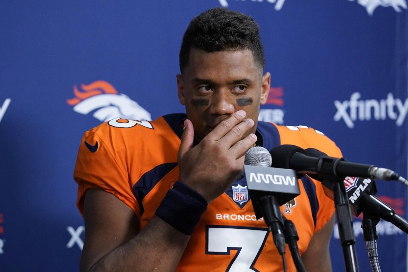 Broncos quarterback Russell Wilson greeted with boos in return to Seattle