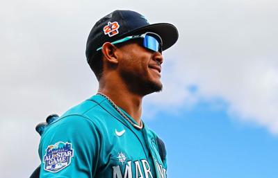 Earlier than expected, Julio Rodriguez back in spring-training camp with Mariners