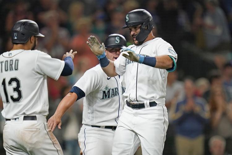 Teoscar Hernandez makes his former team pay as Mariners walkoff against  Blue Jays, Mariners