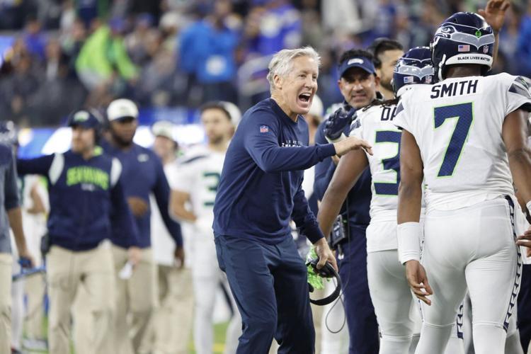 Seahawks host Panthers to begin stretch with 4 of 5 at home