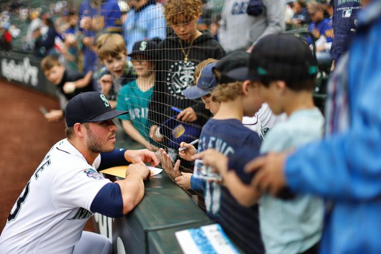 Mariners' Ty France learns from star slugger, sees similarities to Padres -  Seattle Sports