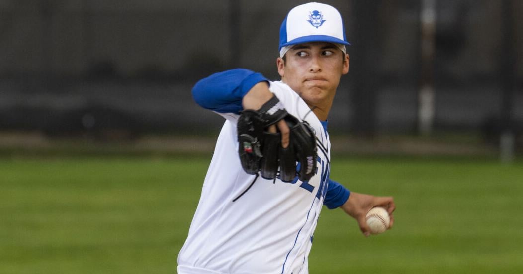 Spring has multisport standout Owen Godinez with Wa-Hi's baseball team ...