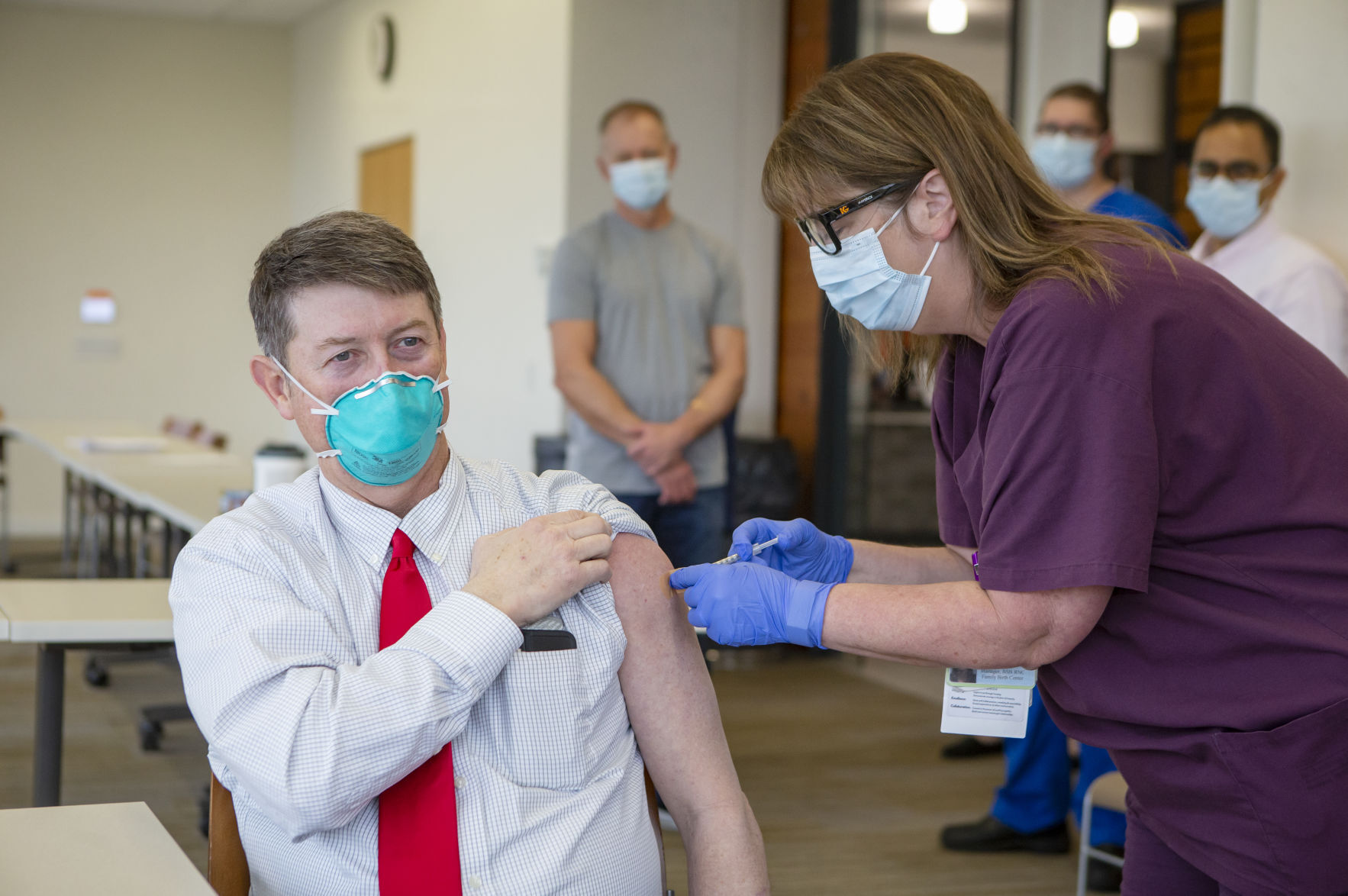 St. Anthony, Good Shepherd start vaccinating health workers - Vimarsana News