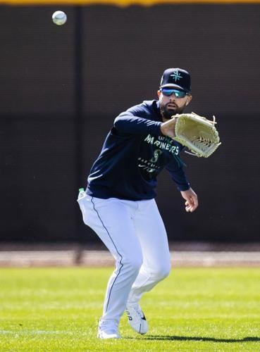 Jesse Winker, Brewers outfielder, putting Mariners past behind him