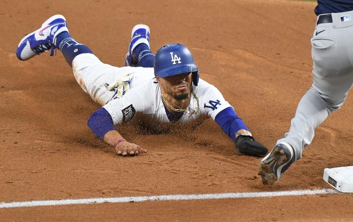 Dodgers News: Yadier Molina Believed Signs Were Being Stolen