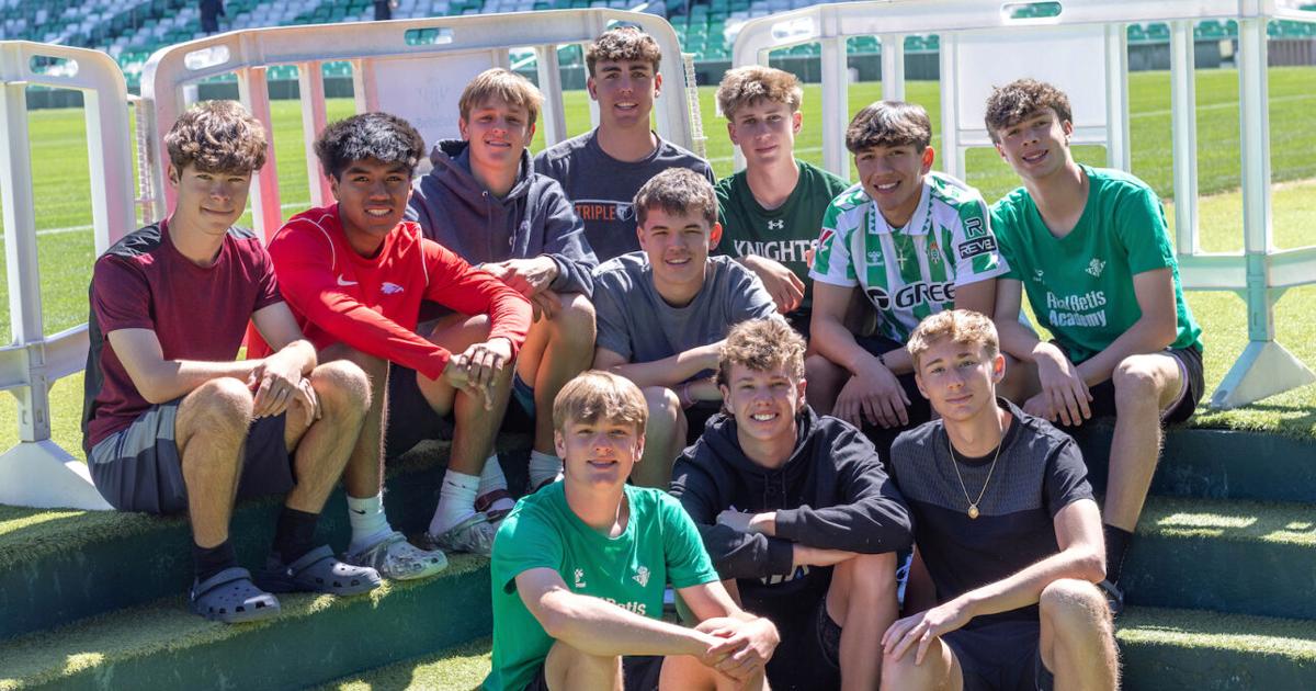 Summerville student Trent Evans spends sophomore season playing soccer in Spain