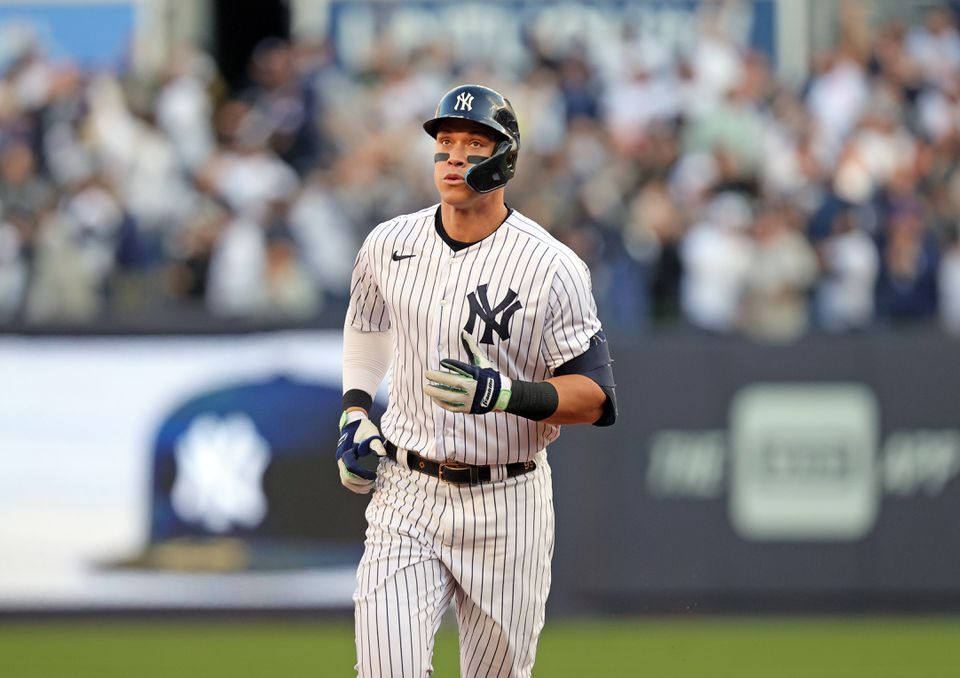 Giants' All-Star outfielder recruits Yankees' Aaron Judge 