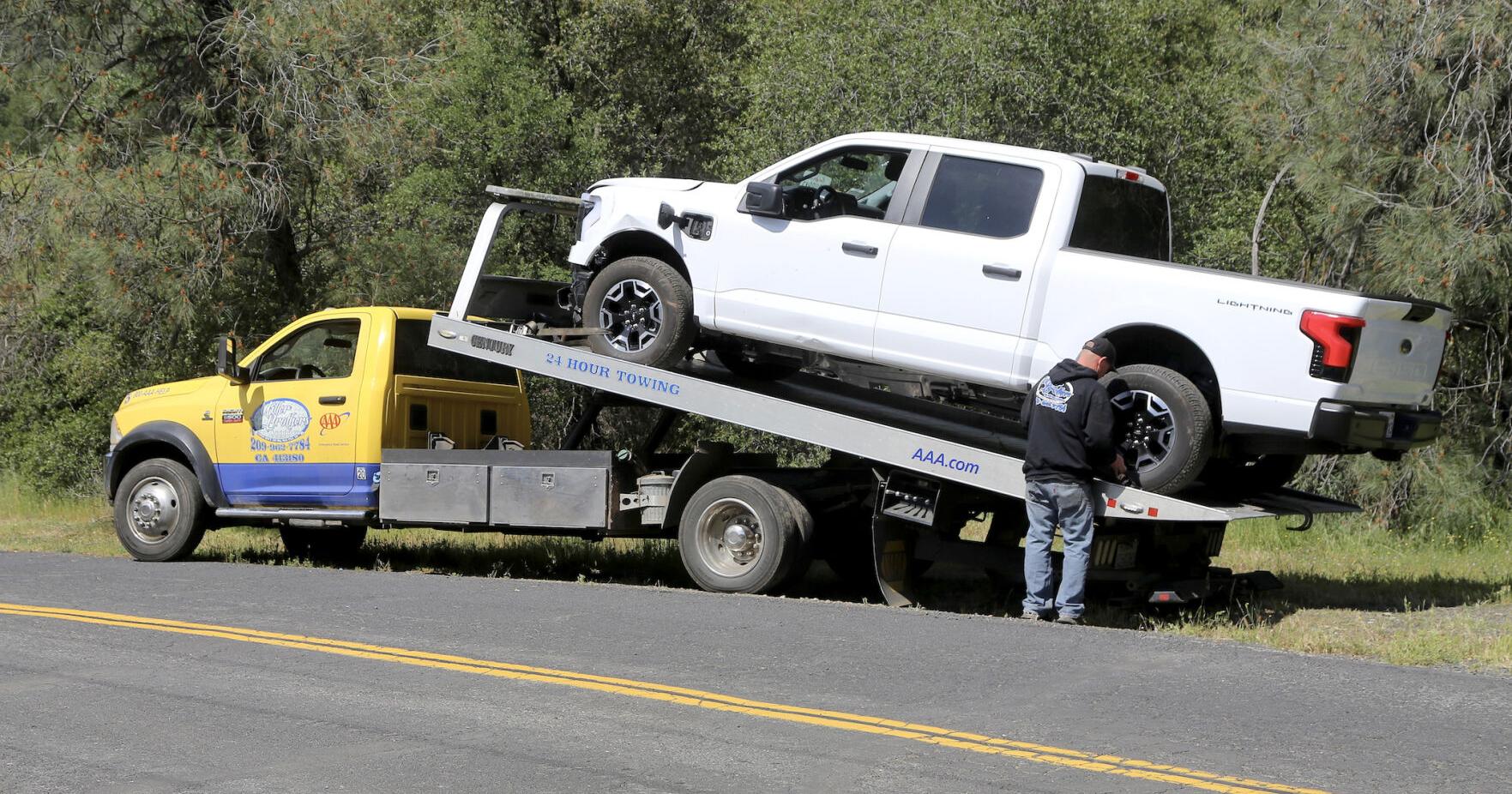 Man run over by his electric truck, fatally injured - Vimarsana News