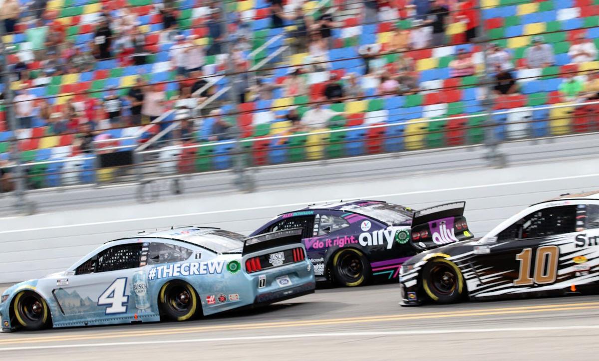 NASCAR announces 2022 schedule, with early season race in ...