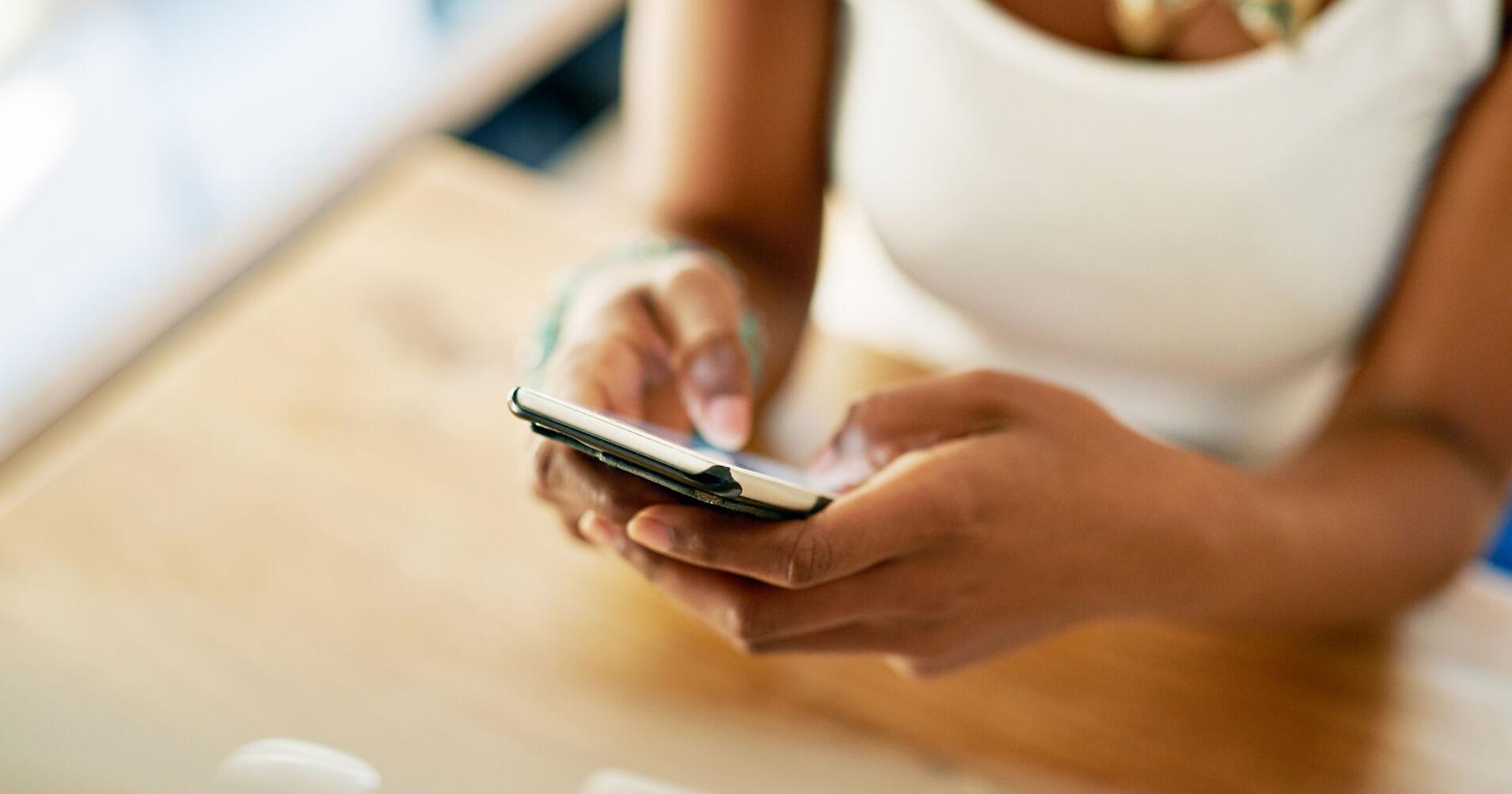 Erika Ettin: Keep your conversation on the dating app… until the date - Vimarsana News