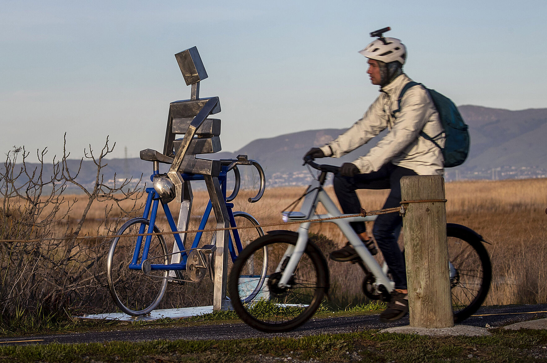 Yosemite electric best sale cargo bike