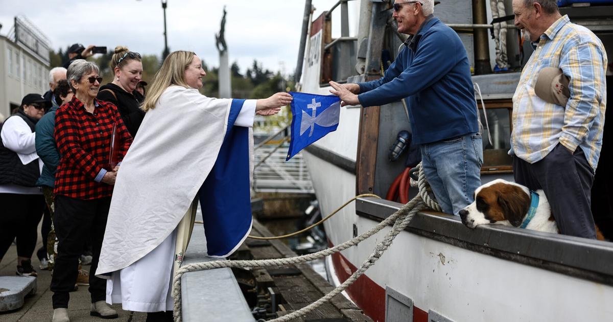 Pemberkatan tradisi armada penangkapan ikan di Seattle berlanjut hingga tahun ke-98