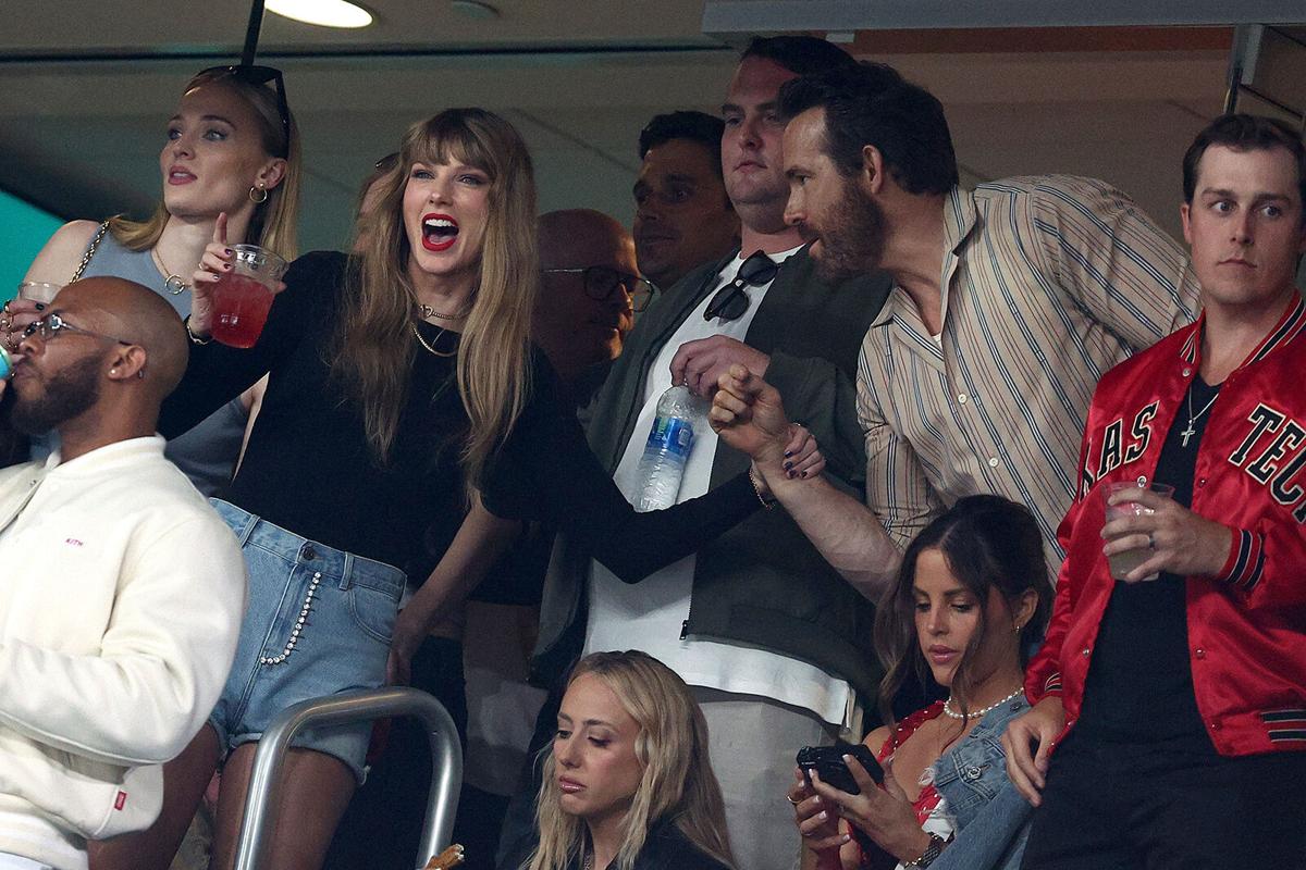 Sunday Night Football' Is A Sideshow To Tonight's Taylor Swift