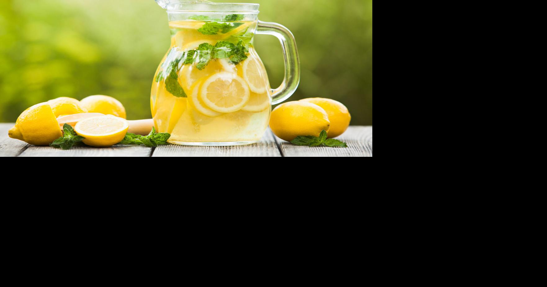 Column: The best reason to drink more water? It's not Stanley cups or Hydro Flasks, it's kidney stones