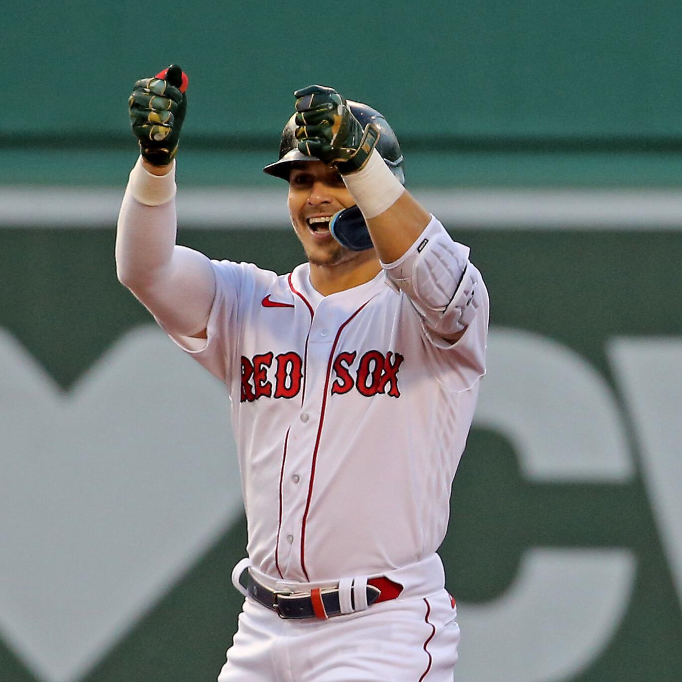 Former Red Sox utility player signs with Japanese team (report