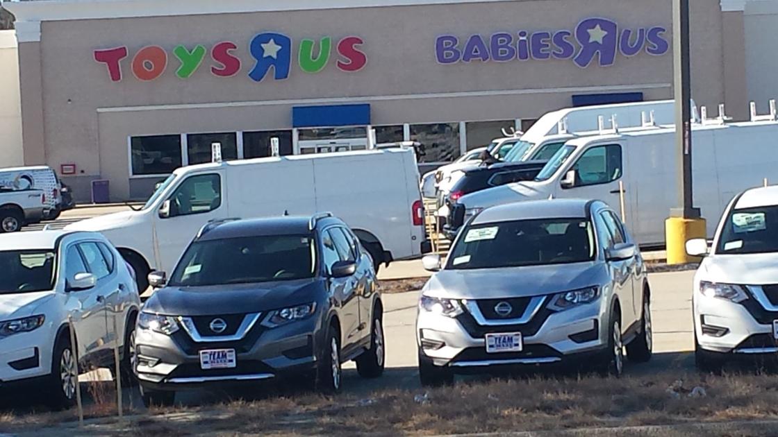 Former Toys R Us Site In Manchester Sold To Business Next Door