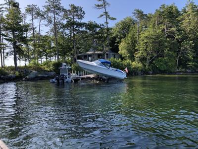 Boat Driven Aground On Winnipesaukee After Collision With Moored Boat Public Safety Unionleader Com