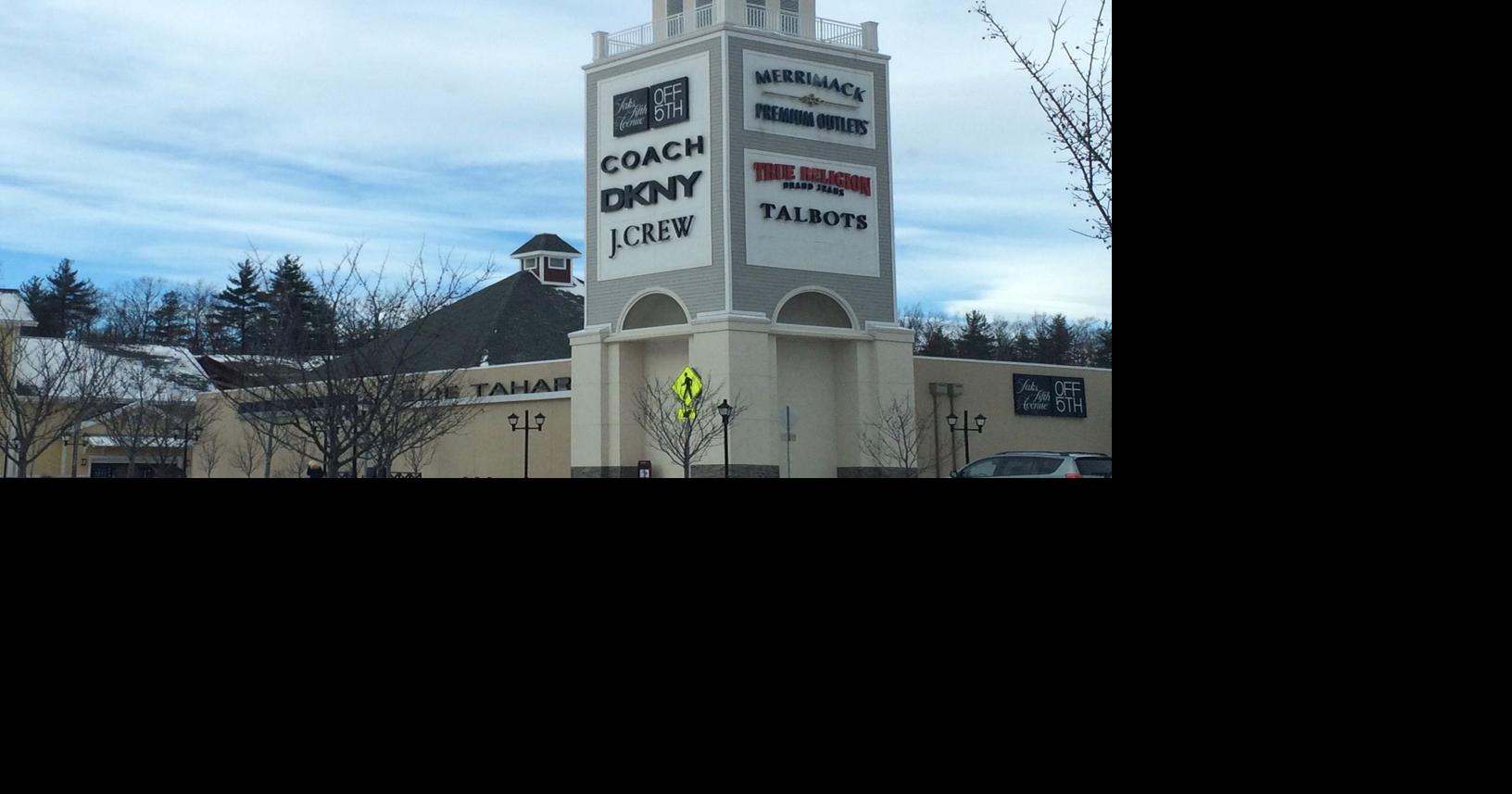 208 more apartments proposed for entrance to Merrimack Premium Outlets