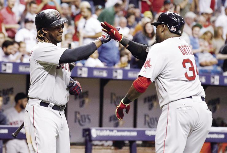 Red Sox Hanley Ramirez shows off power