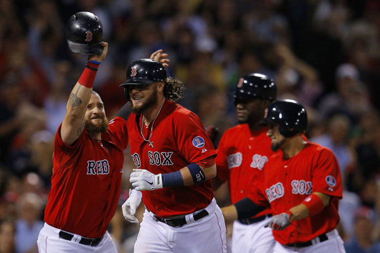 Red Sox take lead on Victorino's grand slam 