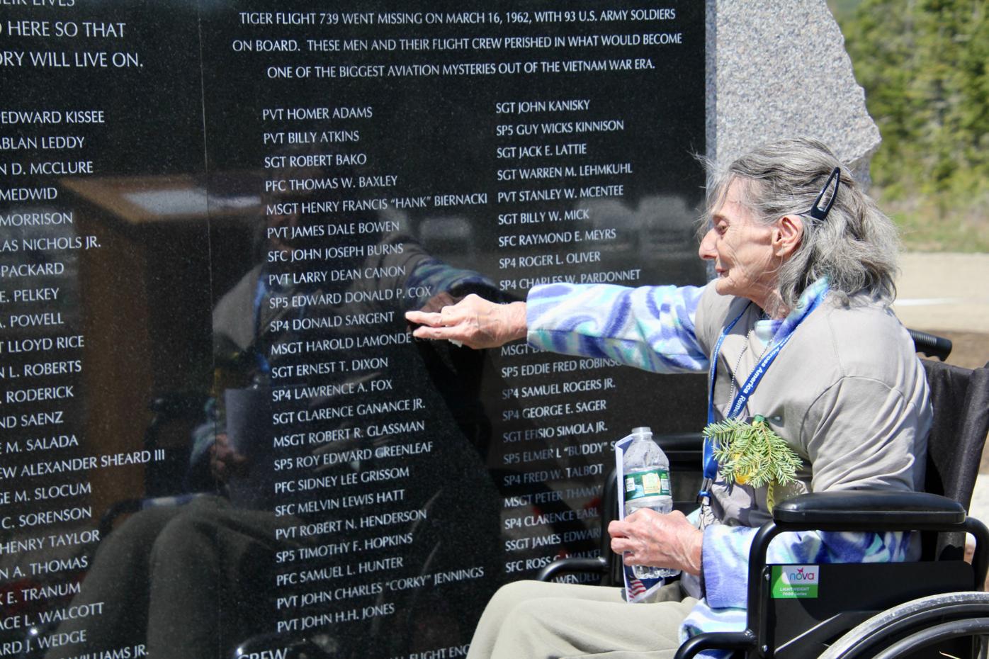 Nh Army Ranger Honored At Dedication Of Flight 739 Memorial Veterans Unionleader Com