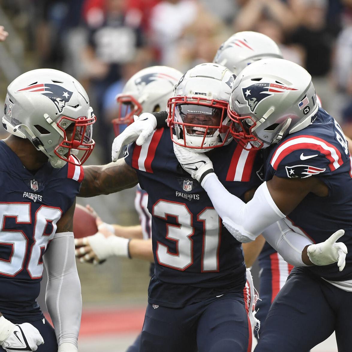 Pats get 9 sacks in dominant 26-3 victory over Colts