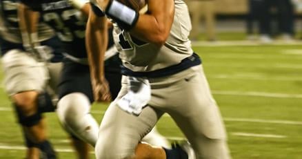 Wildcats run away from Big Green Wildcats run away from Big Green