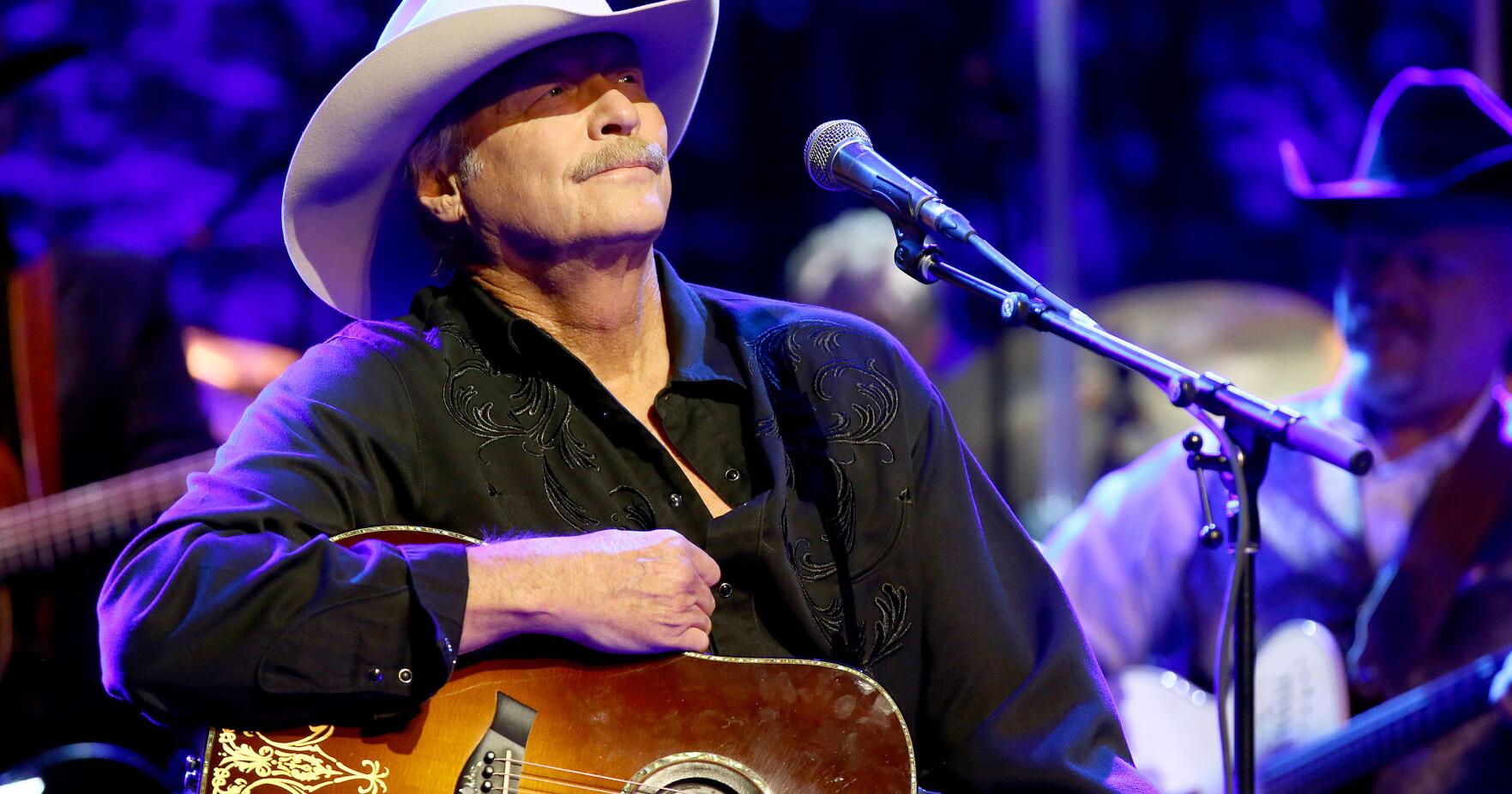 Alan Jackson says he's 'hanging it up full time' — right after one last country music tour - Vimarsana News