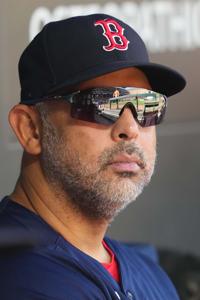 MLB Notebook: Red Sox finding resistance in GM search, but one target  emerges 